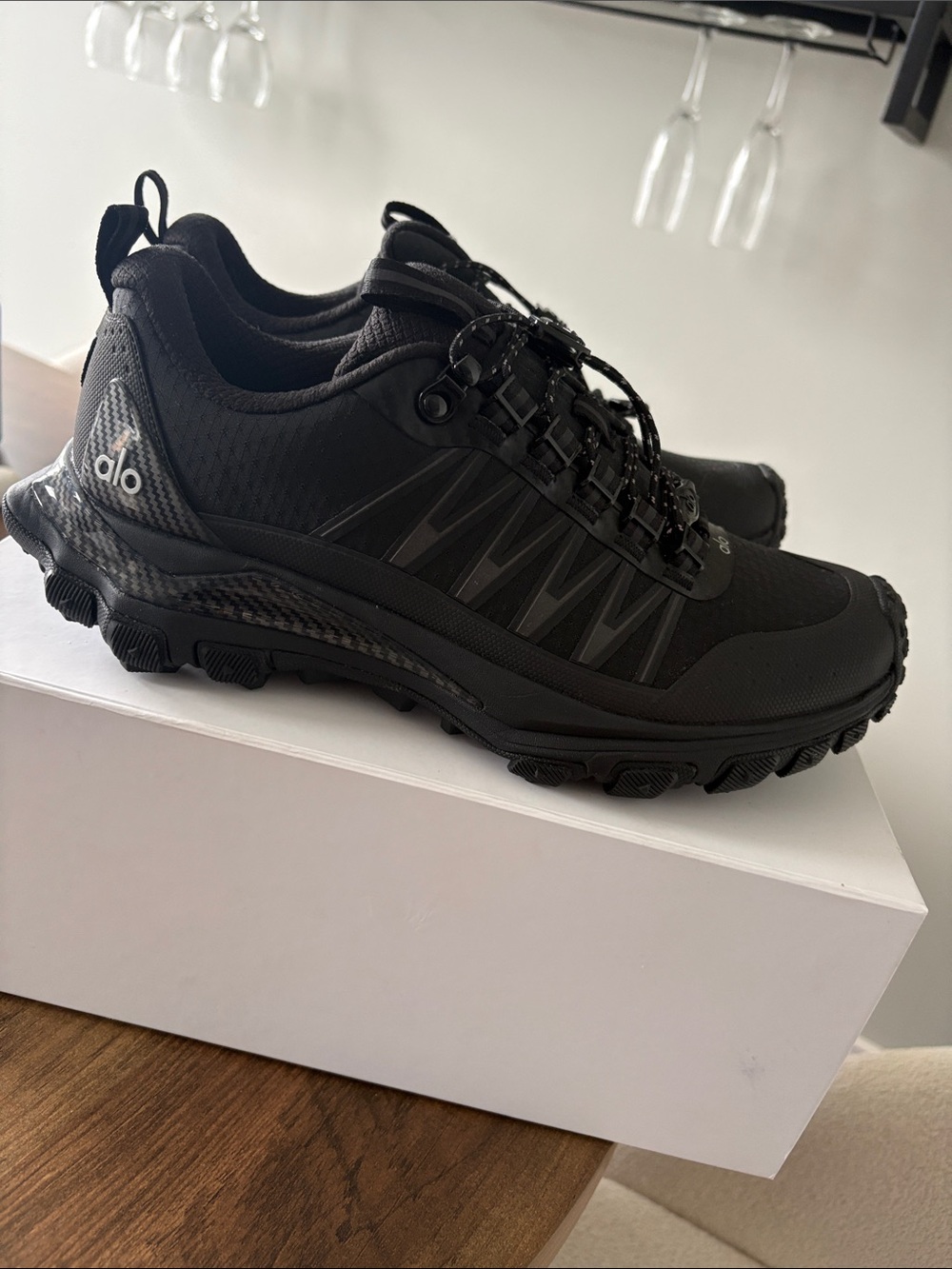 ALO Yoga Men's Black Trail Running Sneakers